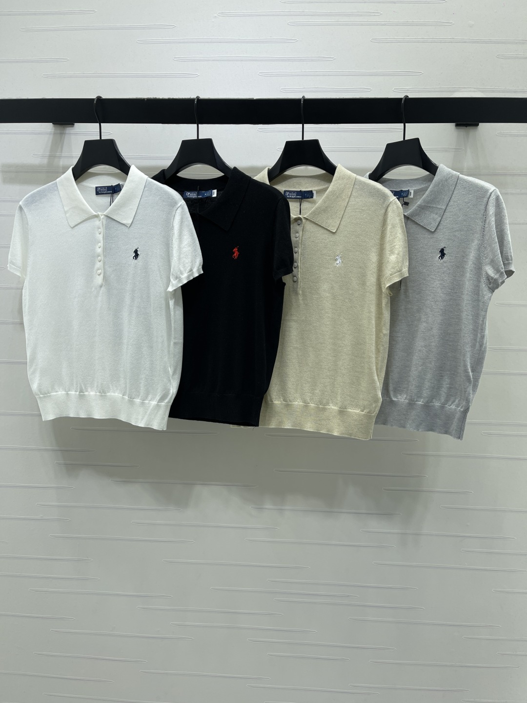 Women's short sleeves